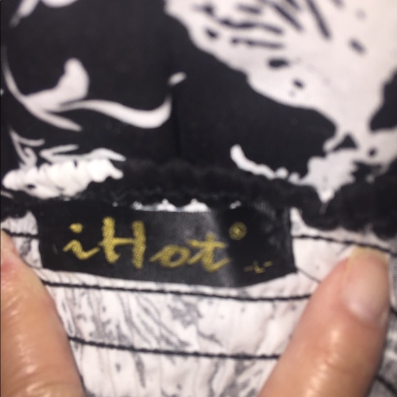 Rock-a-billy dress - Picture 4 of 4